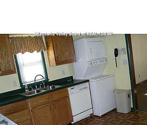5th image of 2604 Monroe Ave