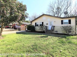 5062 Curtiswood Dr, Charlotte, NC 28213