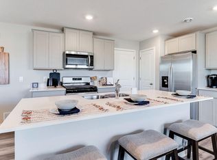 2031 Clearwater Ter, Shakopee, MN 55379