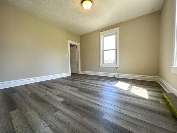 337 Market Ave APT A, Waynesboro, VA 22980