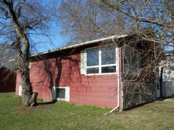 1408 11th St S, Virginia, MN 55792