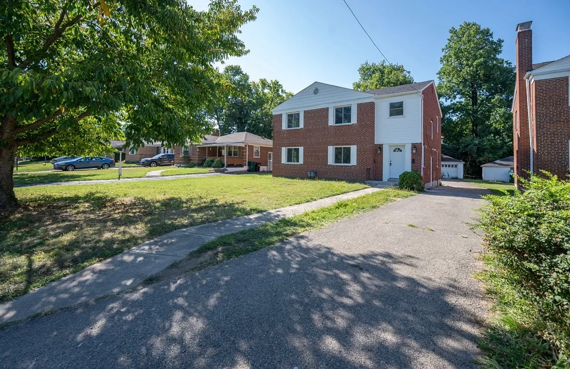 2 bed, 1071 sqft, $1,500 — Photo 2