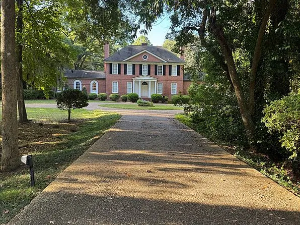 321 11th Ave SW, Moultrie, GA 31768