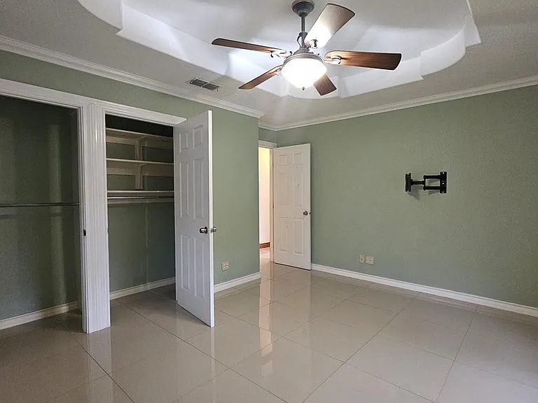 45 Westchester Cir — Photo 32