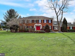 12 Evans Dr, West Windsor, NJ 08550