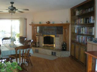 835 Collyer Dr, Redding, CA 96003