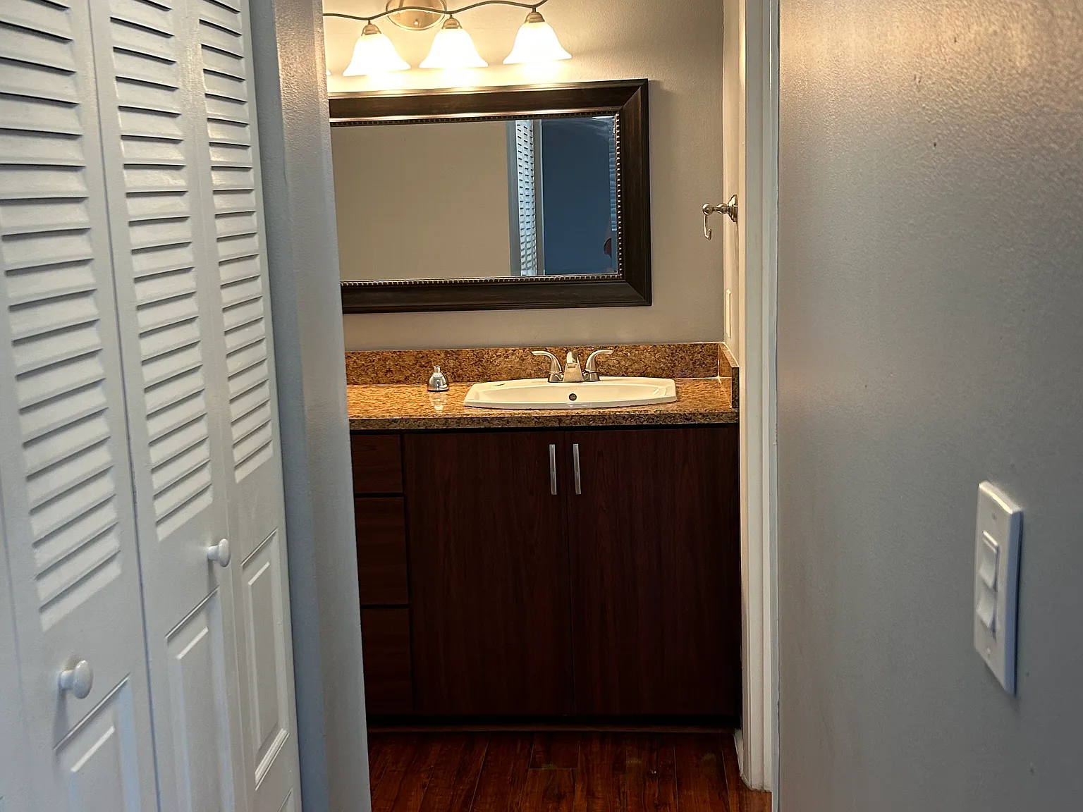 2 bed, 1131 sqft, $1,850 — Photo 4