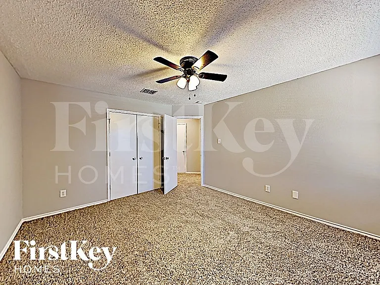 1001 Mazourka Dr — Photo 10