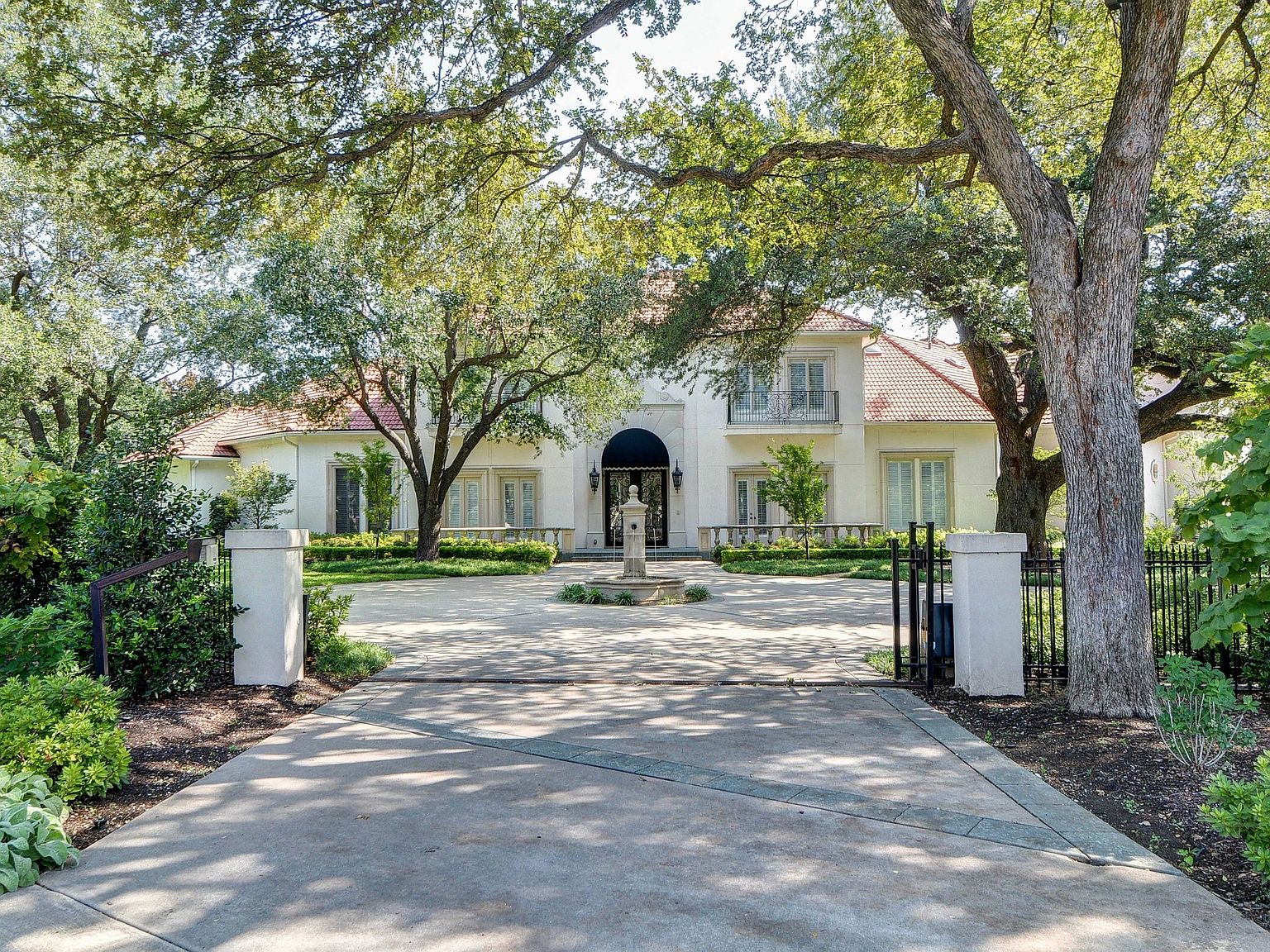 10104 Lennox Ln, Dallas, TX 75229 Zillow