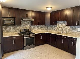 7707 Jason Pl, Philadelphia, PA 19153