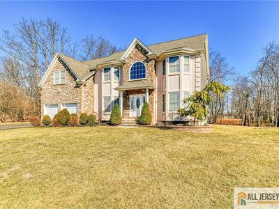 47 Mount Dr, North Brunswick, NJ, 08902