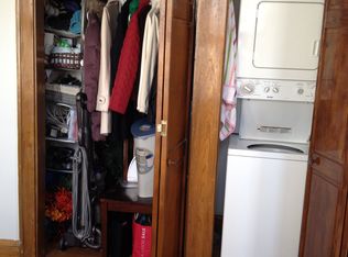 448 W Surf St #3B, Chicago, IL 60657