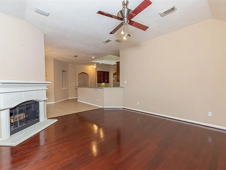 2201 Signal Hill Dr — Photo 19