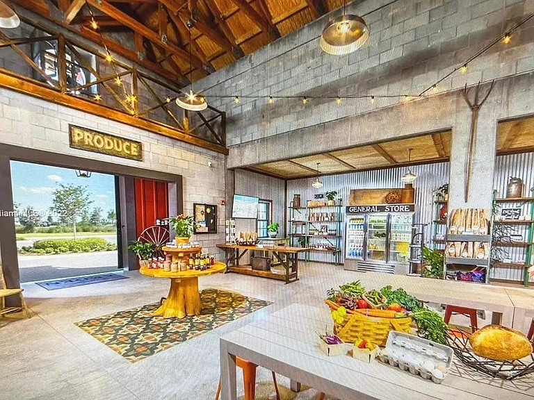 COUNTRY STORE IN ARDEN