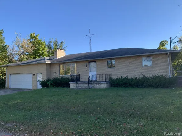 2469 Hatherly Ave, Flint, MI 48504