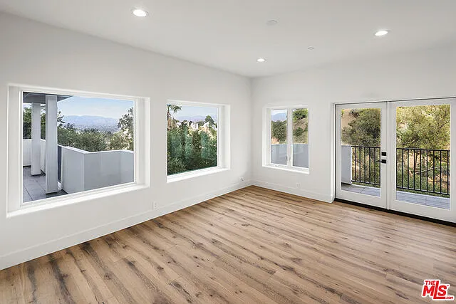 3373 Coldwater Canyon Ave — Photo 36