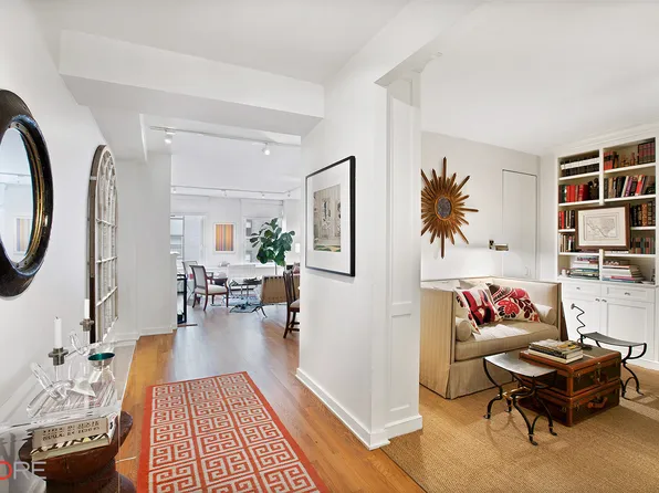 40 West 55th Street image 3 of 4