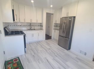 24110 137th Ave, Rosedale, NY 11422