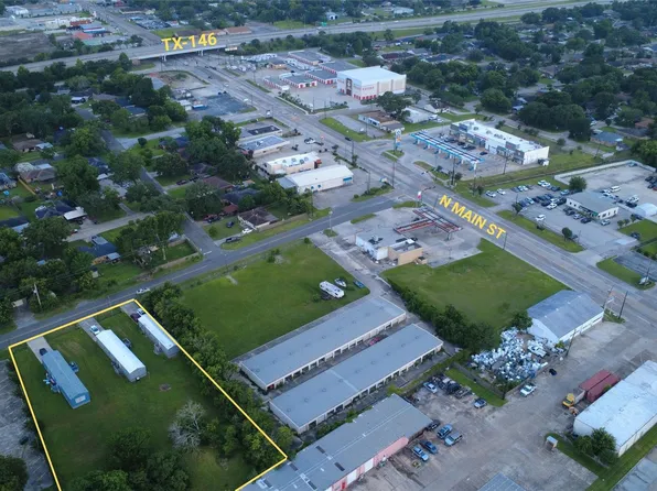 104-106 108 Bob Smith Rd, Baytown, TX 77521