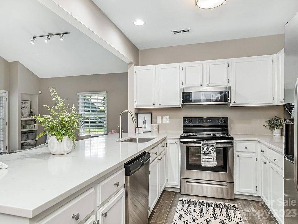3700 Selwyn Farms Ln UNIT 4, Charlotte, NC 28209 Zillow