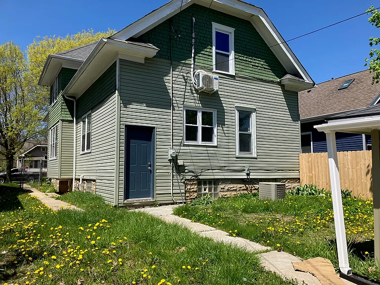 2330 N 47th St — Photo 35