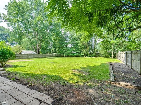 4th image of 7144 Fairacres Rd