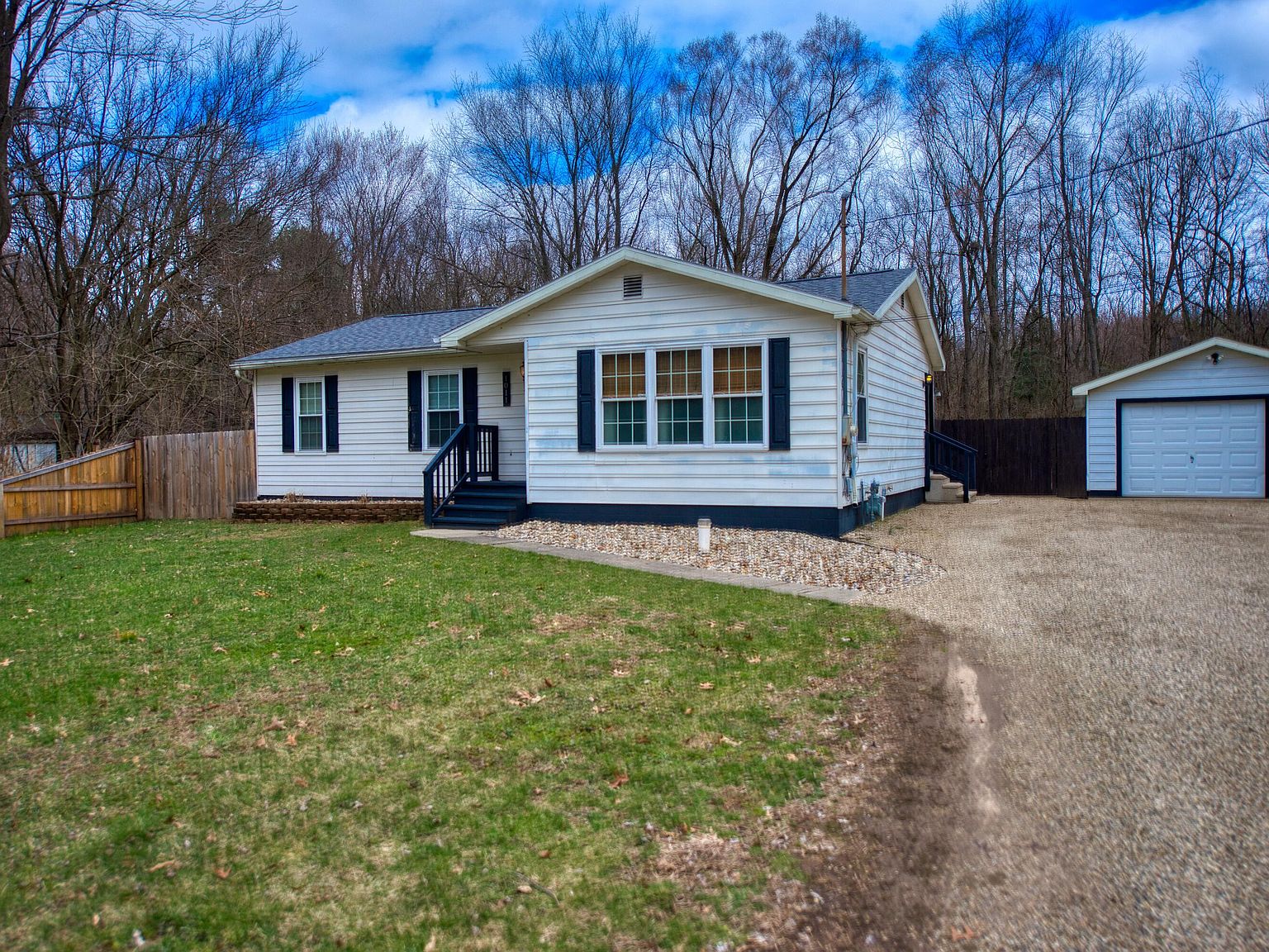 1011 Herbert St, Niles, MI 49120 Zillow