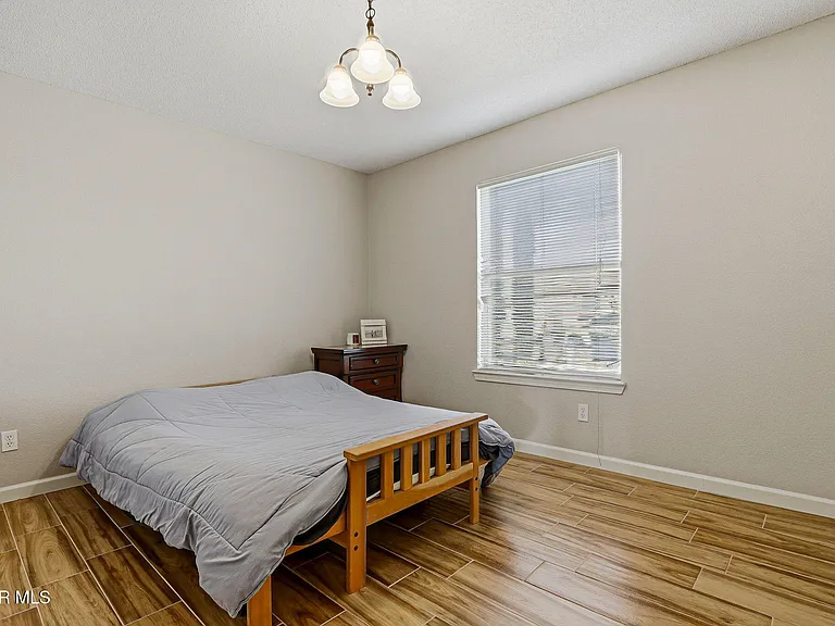 12928 Alfredo Apodaca — Photo 19