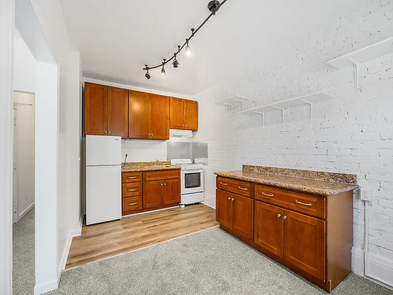 906 Howard St #1149RC — Photo 4