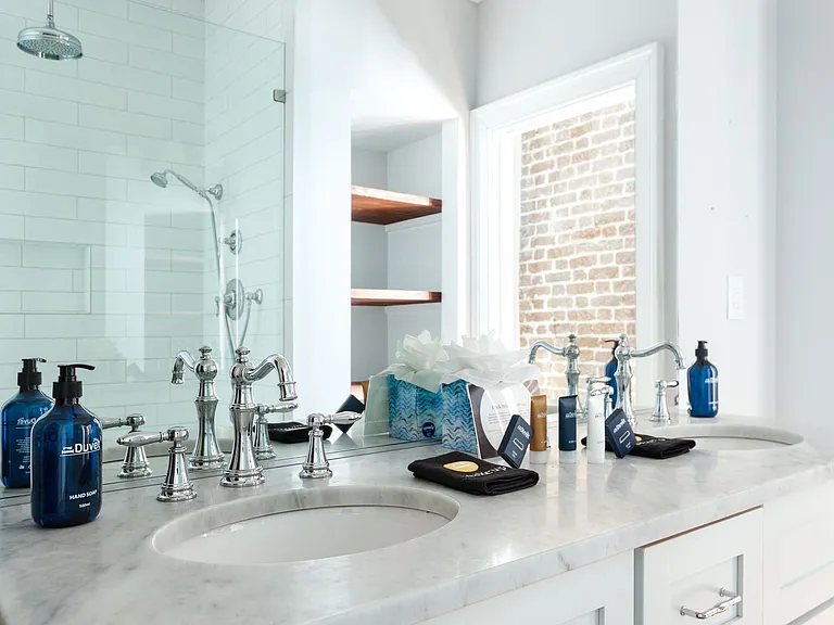184 E Bay St #201 — Photo 30
