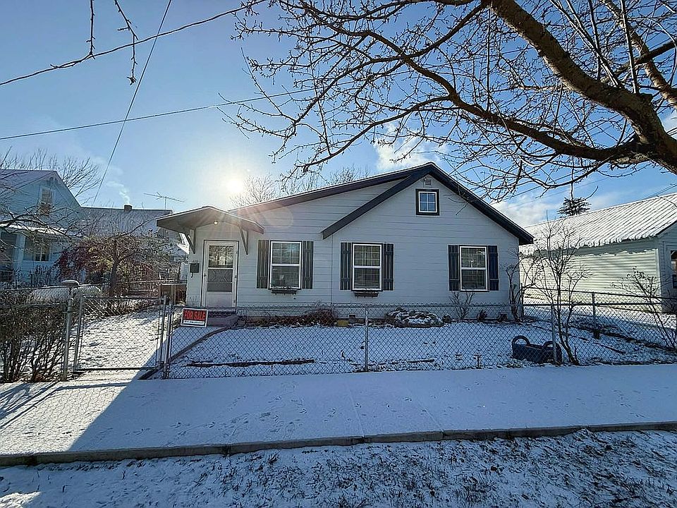 1st image of 413 E Spruce St