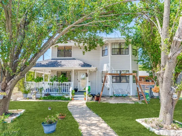 825 Country Club Rd, Lucas, TX 75002