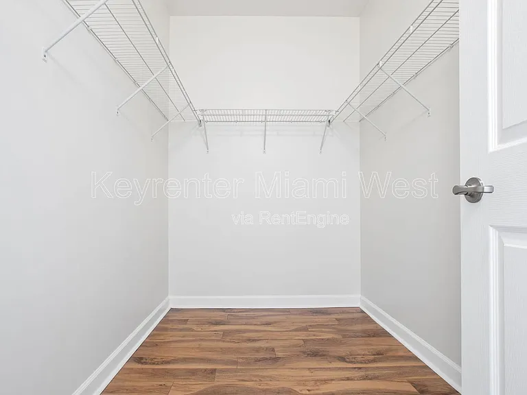 110 NW 9th Ave #5 — Photo 15