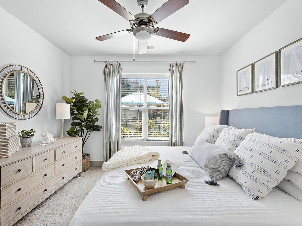 Oversized Bedroom with King-Size Accommodations and Ceiling Fan