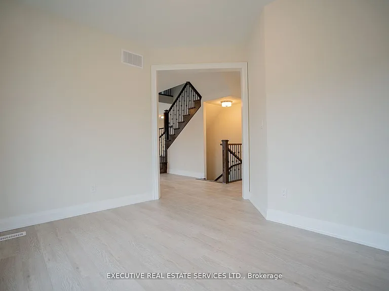 612 Wedlock Ln — Photo 8