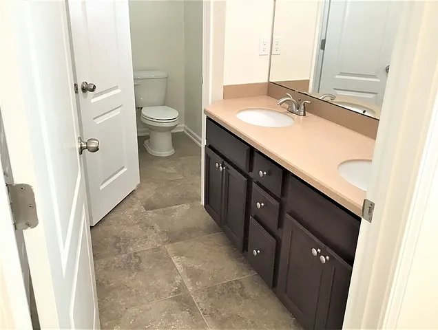 105 Flower Of Scotland Ave — Photo 8