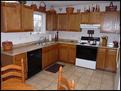 1st image of 2325 Sir Edward Ln