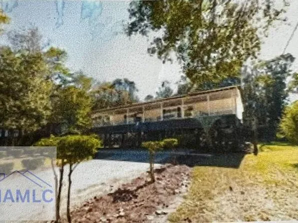 200 Getaway Ln, Surrency, GA 31563