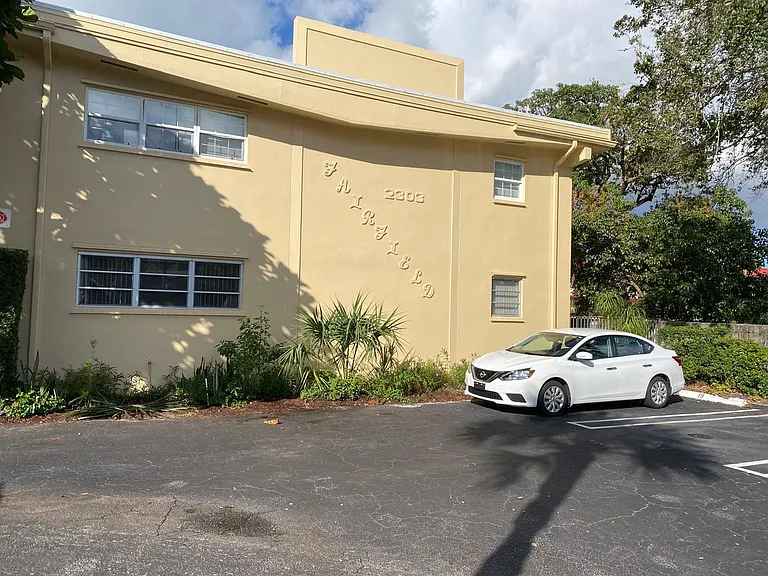 2303 S Federal Hwy #19 — Photo 13