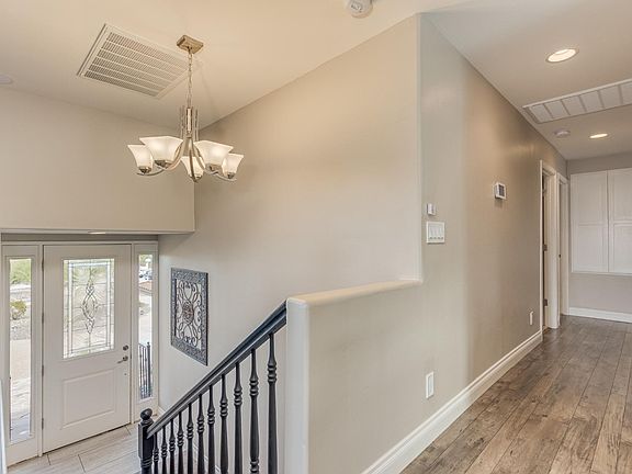 5th image of 2607 W Sunrise Dr