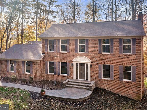 4th image of 3428 Smithville Dr