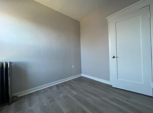 11 157th St APT 2, Calumet City, IL 60409