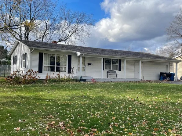 405 N Reinberg Ave, Scottville, MI 49454
