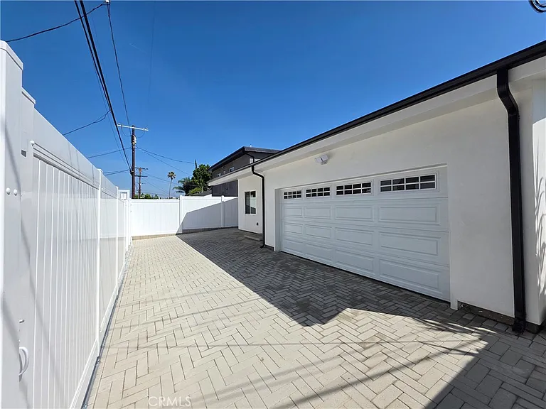 17101 Kingsbury — Photo 19