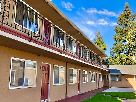 3rd image of 610 Grand Fir Ave #14