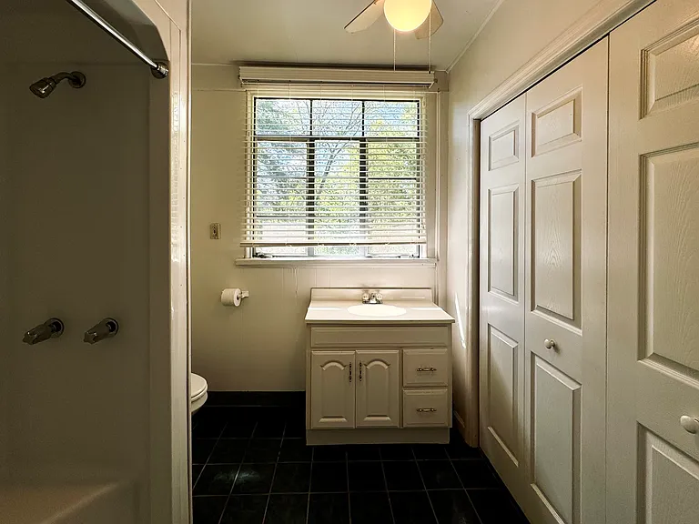 Bathroom 2 (with washer and dryer) connected to Bedroom 3.