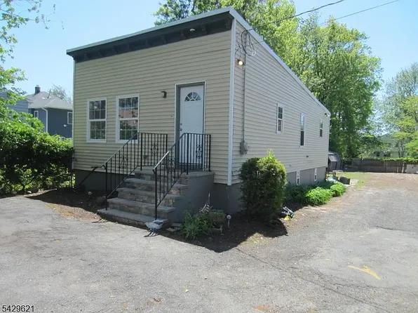 279 Oregon St, Vauxhall, NJ 07088