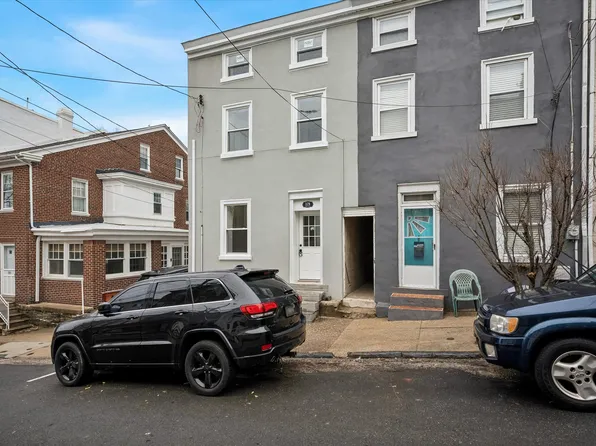 174 Gay St, Philadelphia, PA 19127