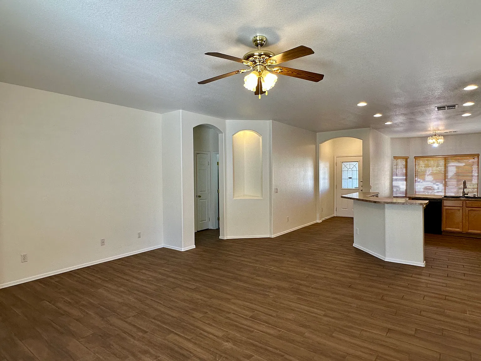 3 bed, 1540 sqft, $1,820 — Photo 3