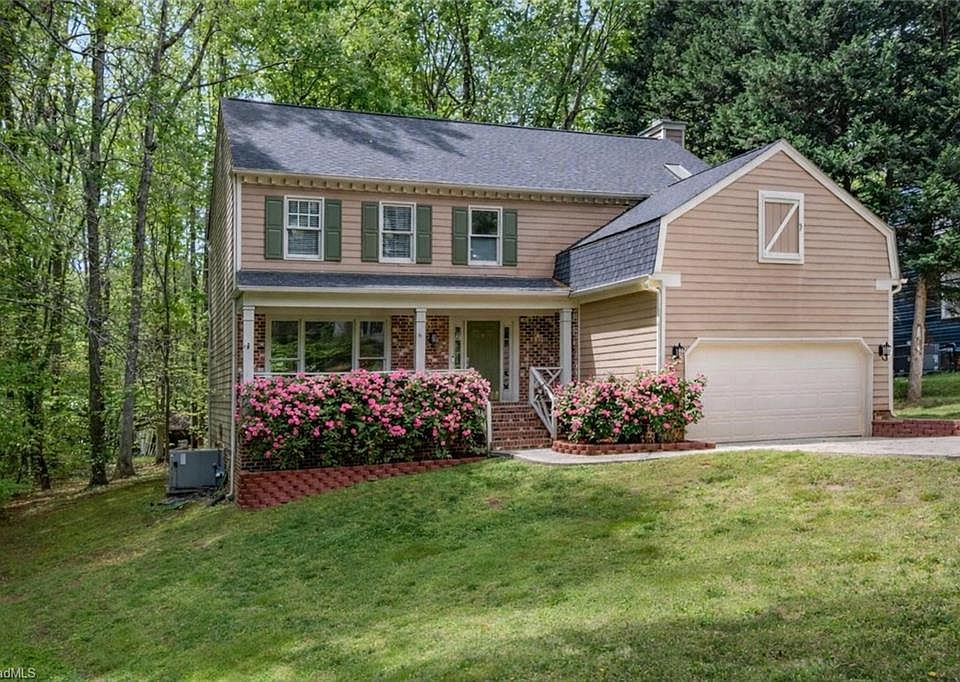1st image of 6 Spring Oak Ct